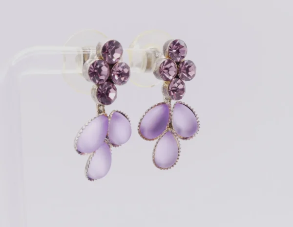 Frosted And Faceted Glass Earrings - Image 2