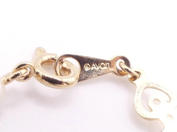 Avon Faux Pearl Bracelet - Image 2